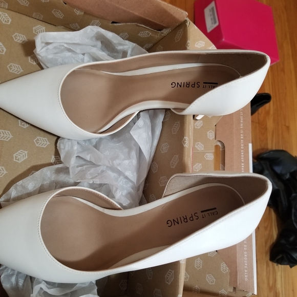 Pumps - Picture 5 of 5